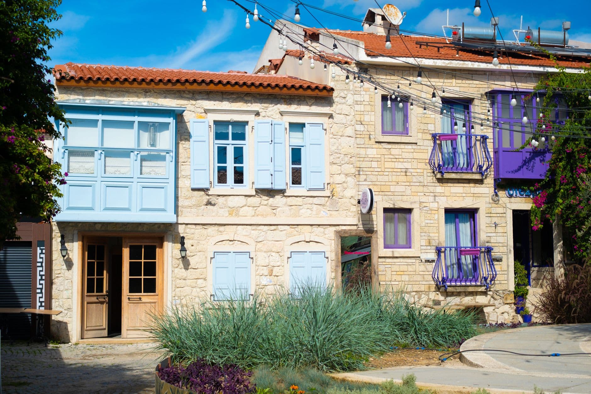 Çeşme's Inland Villages and the Alaçatı Vineyards, Turkey — Beyond the beaches: stone villages, vineyard tastings and olive-grove walks in the Turkish Aegean
