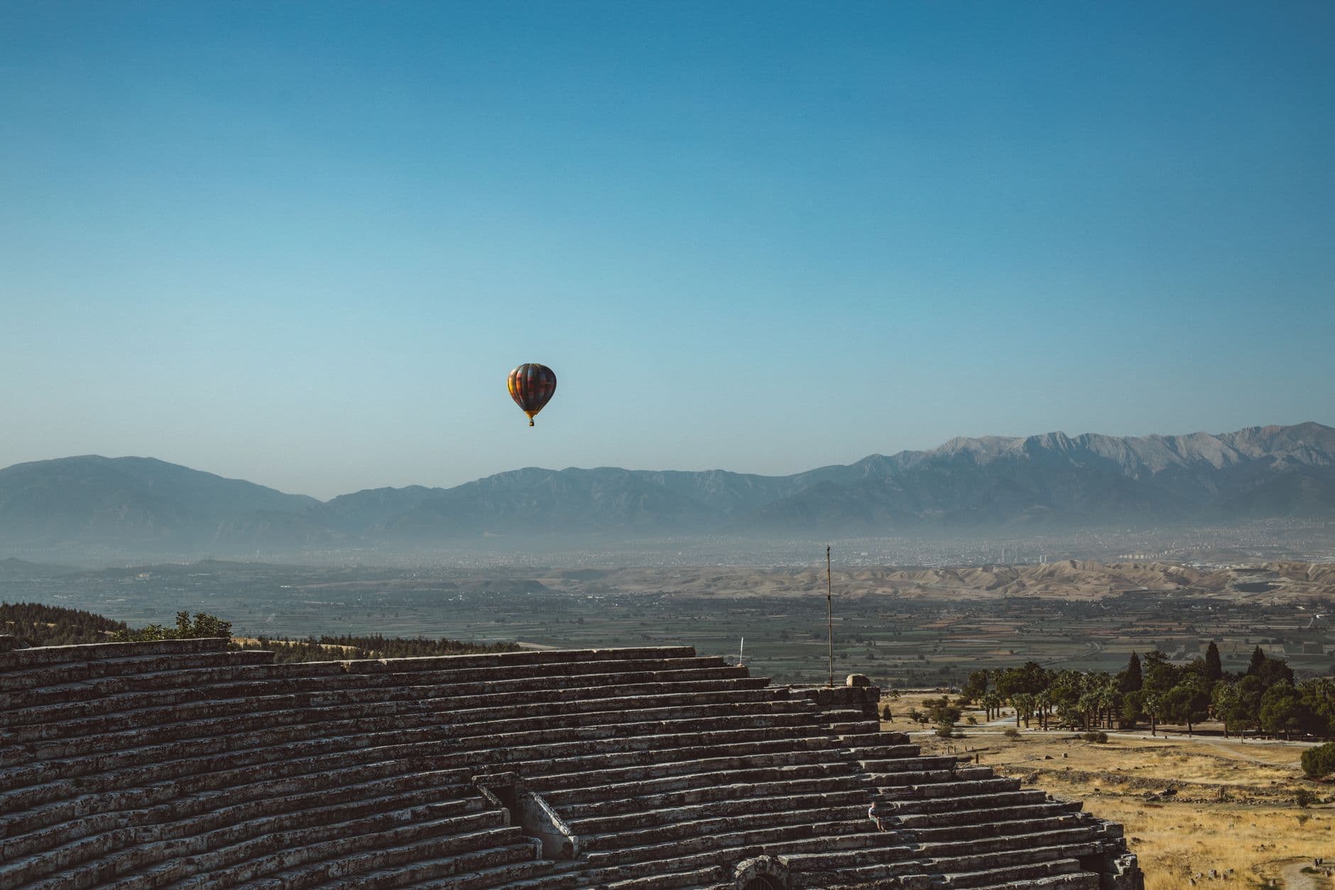 Beyond Cappadocia: Türkiye's Secret Hot-Air Balloon Skies at Sunrise